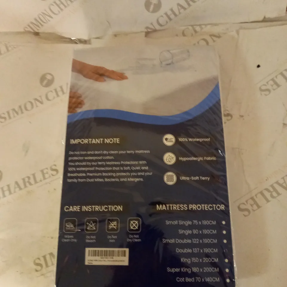 BOXED MATTRESS PROTECTOR , SIZE - DOUBLE 137 X 190 CM