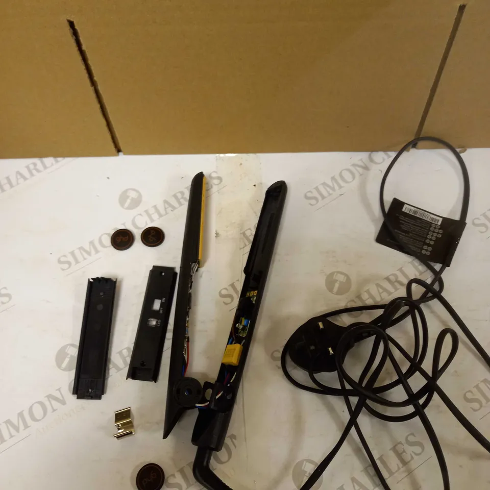 GHD HAIR STRAIGHTENERS