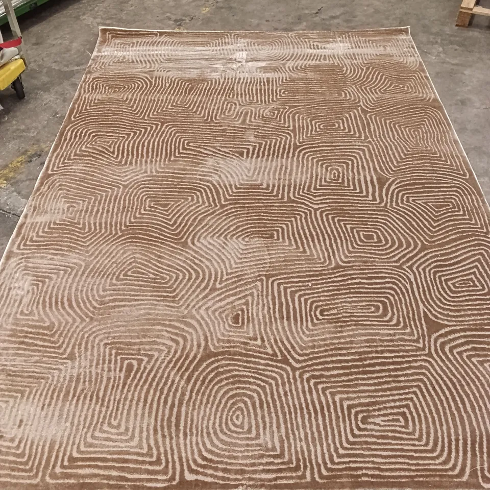 QUALITY DESIGNER AREA RUG - APPROXIMATELY 285CM X 200CM