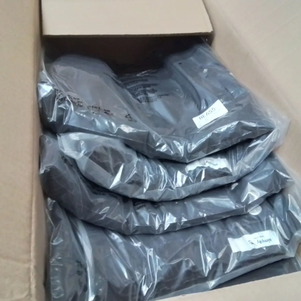 BOXED BRAND NEW APPROXIMATELY 7 SIMPLY BE PLEAT DETAIL JEANS WASHED BLACK SIZE 18L