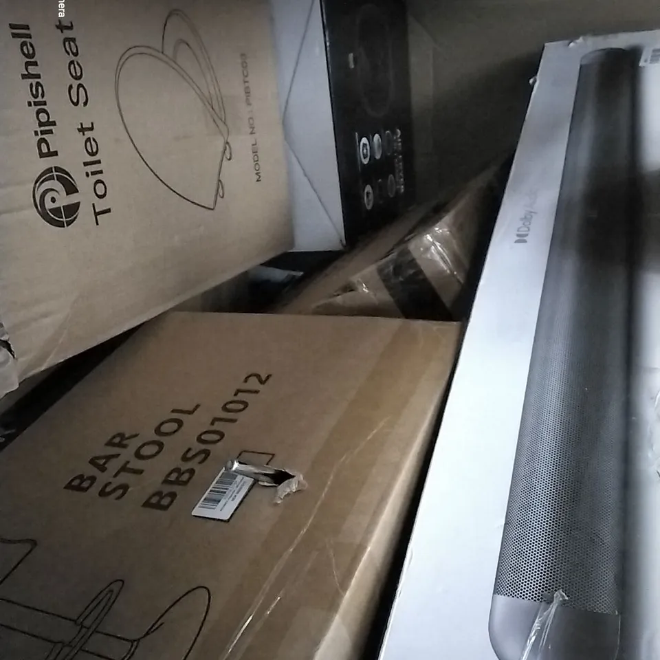 PALLET OF ASSORTED HOUSEHOLD ITEMS TO INCLUDE BOMAKER SPEAKERS AND SURROUND SOUND SETS, BAR STOOL AND AIR FRYER