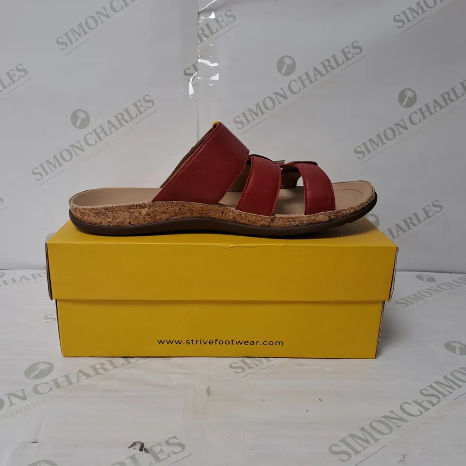 BOXED PAIR OF STRIVE SAMOA TRIPLE STRAP SANDALS IN SCARLET SIZE 9
