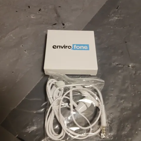 BOX OR APPROX. 500 STEREO EARPHONES WITH MIC IN WHITE