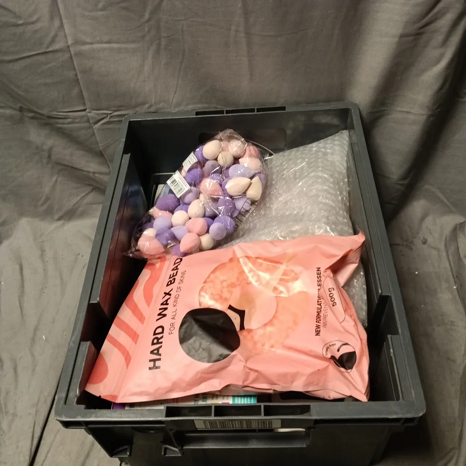 APPROXIMATELY 10 ASSORTED HEALTH AND BEAUTY ITEMS INCLUDING HARD WAX BEADS 500G, WISDOM DENTURE BATH AND PALMERS COCOA BUTTER