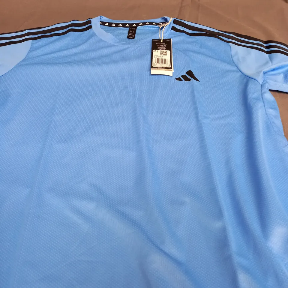 ADIDAS BLUE TRAINING T-SHIRT - MEDIUM
