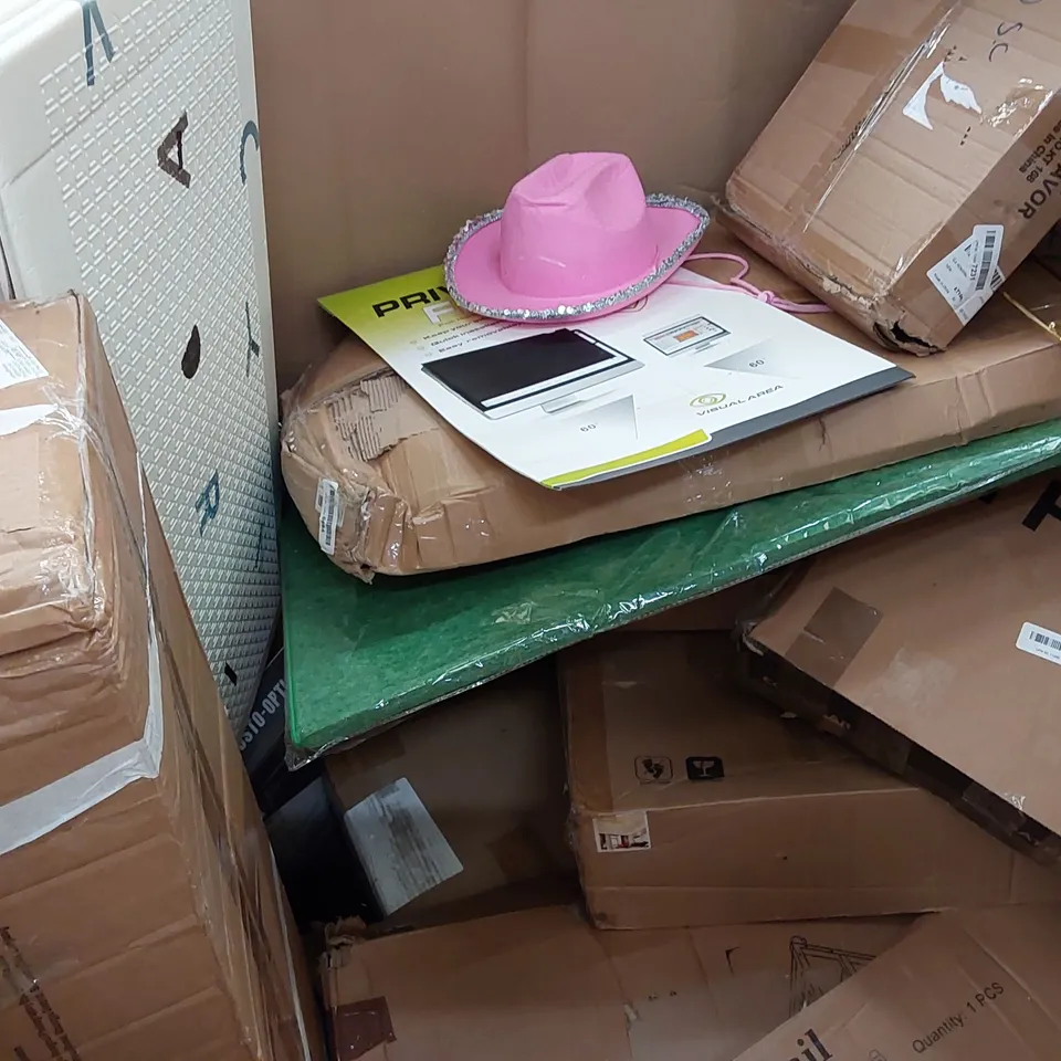 PALLET OF ASSORTED ITEMS INCLUDING: TELESCOPIC 2.6M LADDER, WIRELESS SPEAKER STANDS, TV STANDS, RUG, CAMERA DANCE DANCE MAT