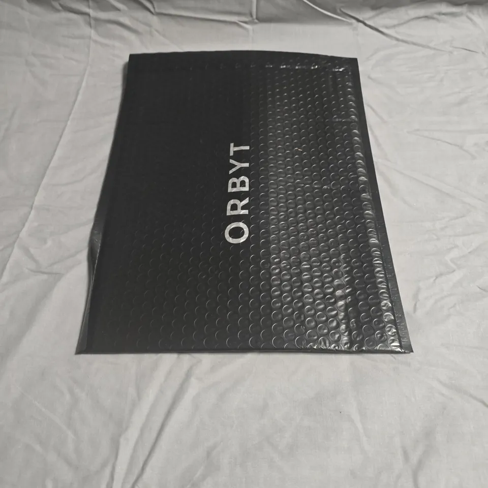 APPROXIMATELY 200 ORBYT PADDED BUBBLE MAILER ENVELOPE – BLACK