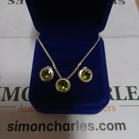 GREEN GEMSTONE NECKLACE WITH MATCHING EARRINGS SET
