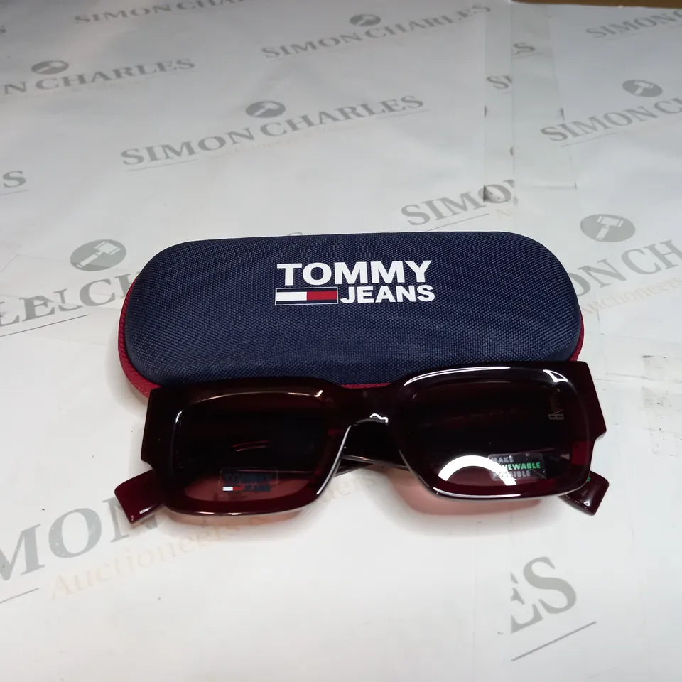 TOMMY HILFGER SUNGLASSES 