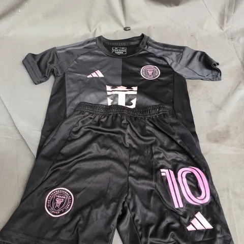 INTER MIAMI JERSEY WITH SHORTS SIZE 20