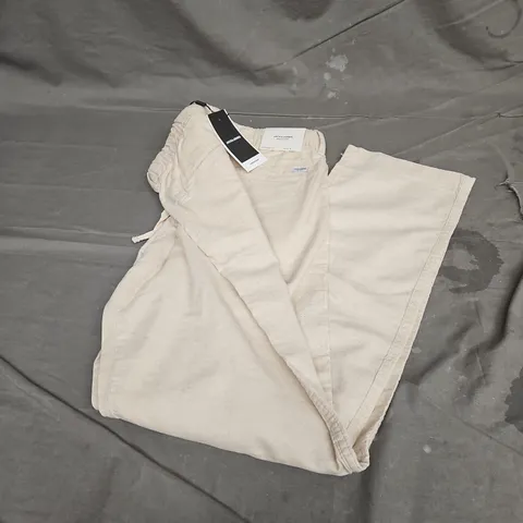 JACK&JONES RELAXED FIT PANTS IN BEIGE SIZE M