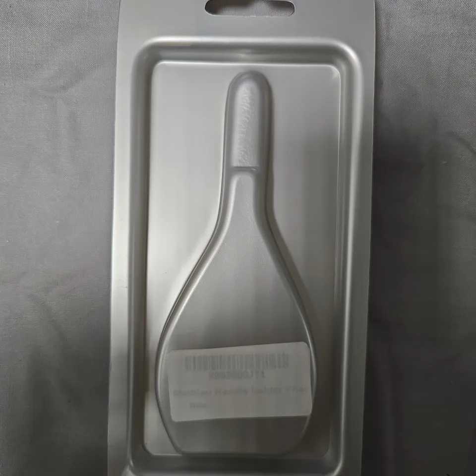 METTLEZ STAINLESS STEEL MANICURE INSTRUMENT - APPROXIMATELY 9 PCS 