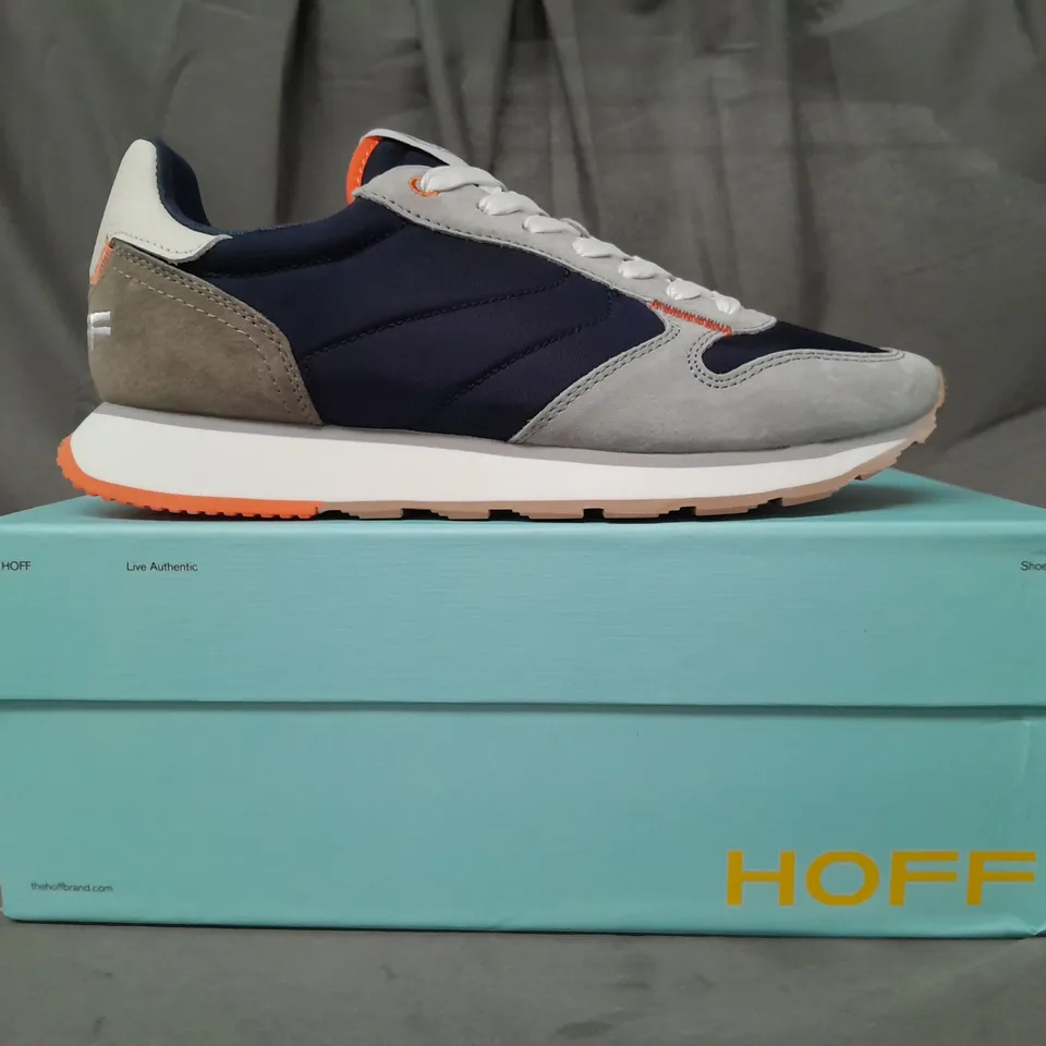 BOXED PAIR OF HOFF DELOS TRAINERS IN GREY/NAVY UK SIZE 7