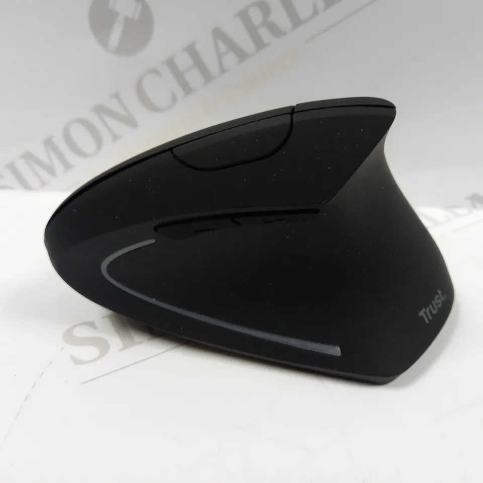 TRUST VERTO WIRELESS ERGONOMIC MOUSE