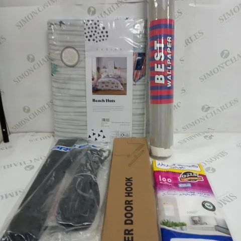 BOX OF APPROX 15 ASSORTED ITEMS TO INCLUDE - OVER DOOR HOOK, BEACH HUTS BEDDING, WALLPAPER ETC