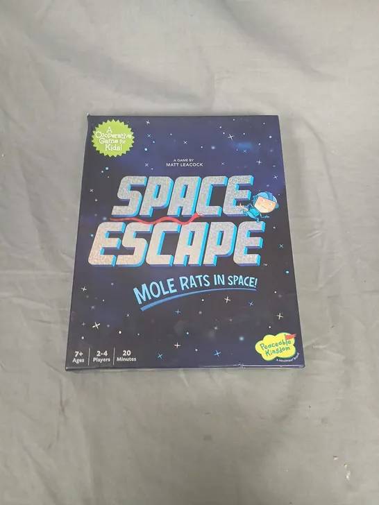 Lot 9552: PEACEABLE KINGDOM SPACE ESCAPE: MOLE RATS IN SPACE! BOARD ...