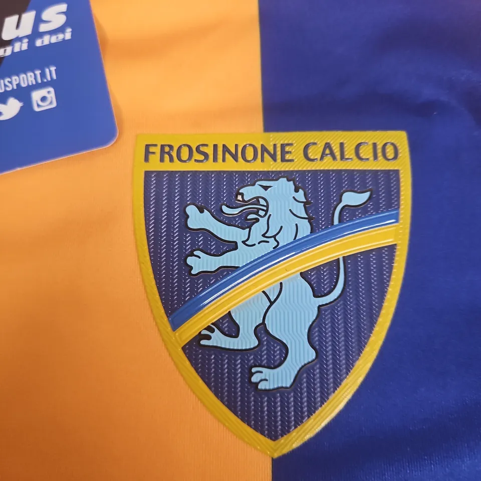 FROSINONE CALCIO FOOTBALL SHIRT – ZEUS – ORANGE/BLUE STRIPED – UK LARGE (L)