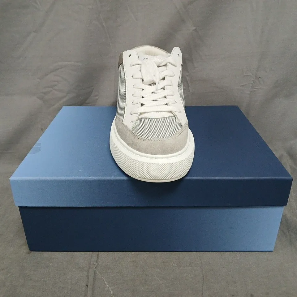 BOXED PAIR OF CLEENS LUXOR TRAINERS IN WHITE/GREY SIZE UK 11