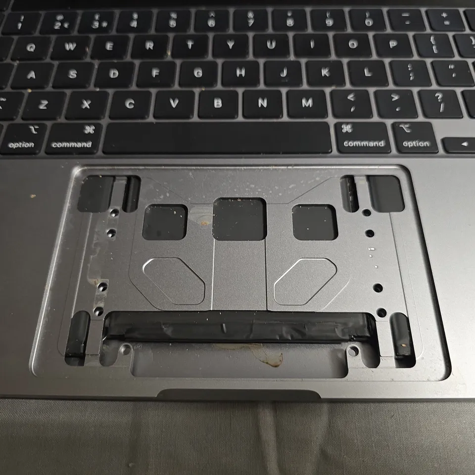 APPLE MACBOOK PRO A2338 13-INCH – SPACE GRAY