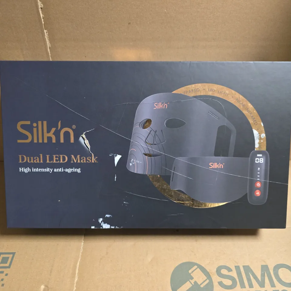 BOXED SILK'N DUAL LED MASK