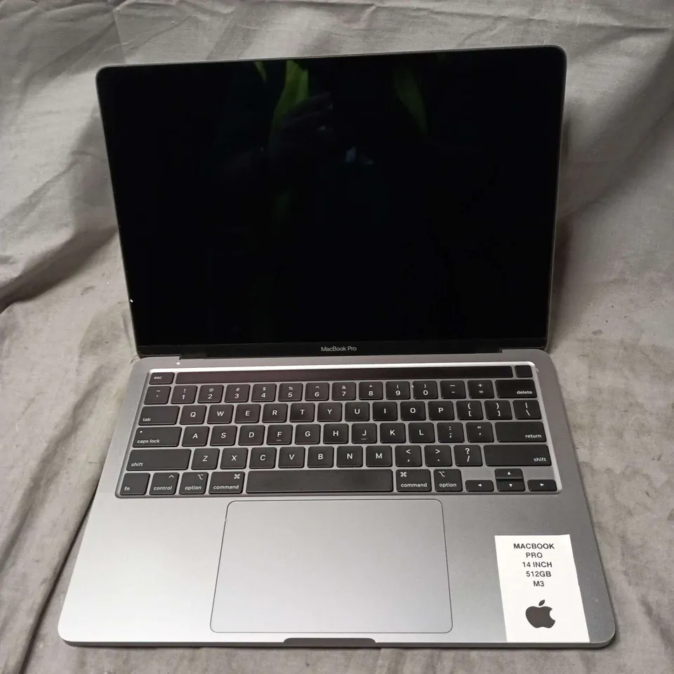APPLE MACBOOK PRO 14 INCH 512GB M3 SILVER IN BOX
