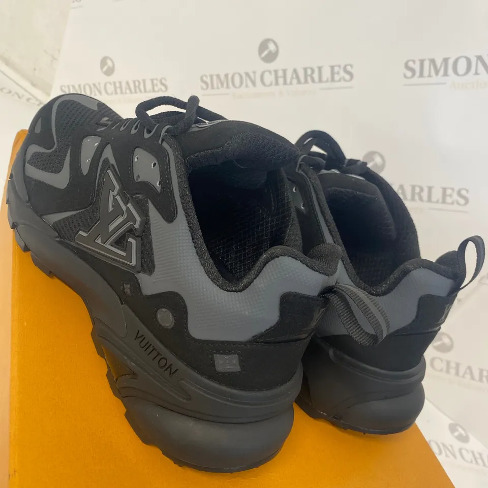 BOXED PAIR OF LOUIS VUITTON LV MILLENIUM TRIANERS SIZE 7