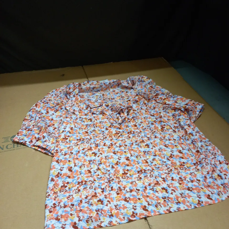 DITSY FLORAL BLOUSE SIZE 18