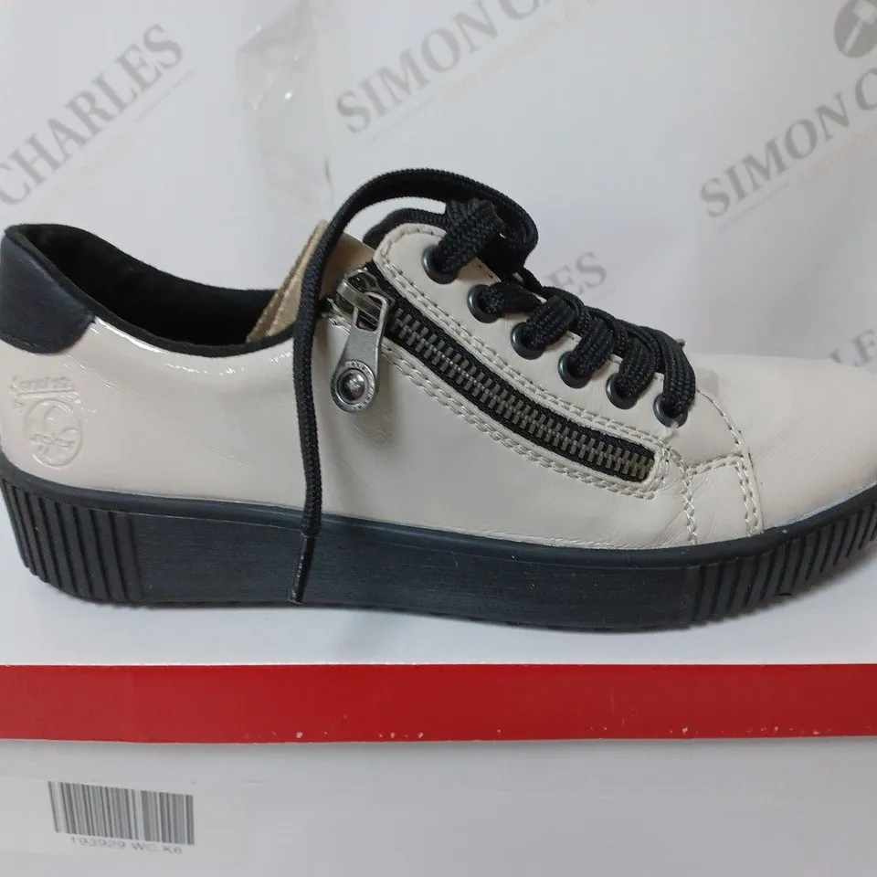 BOXED PAIR OF RIEKER TRAINERS WITH ZIP OFF WHITE SIZE 6