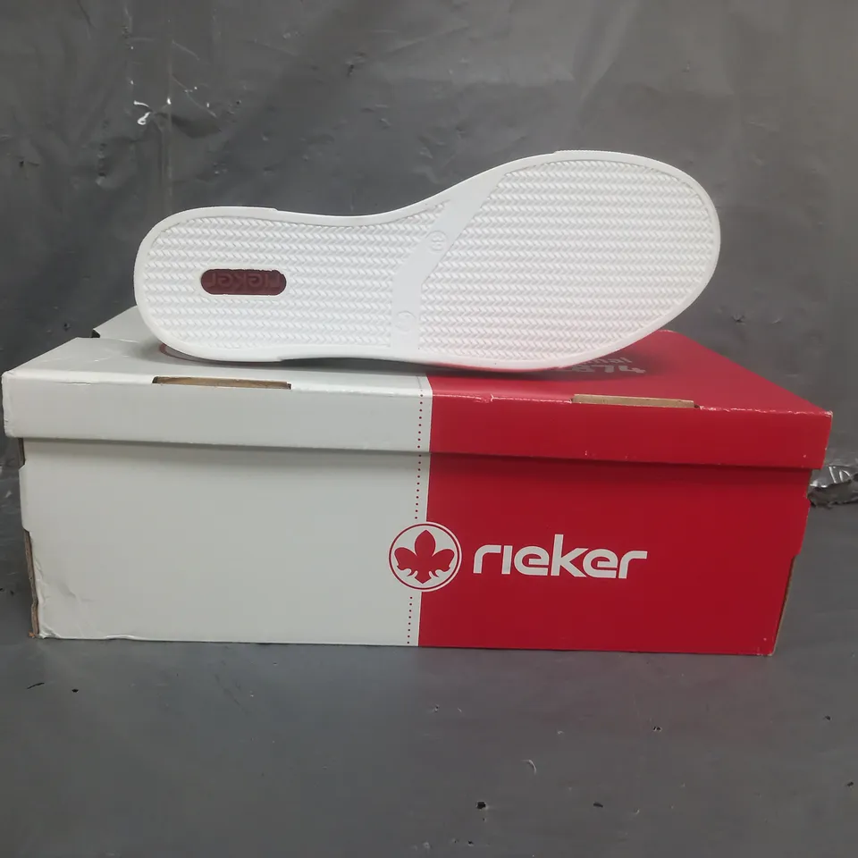 RIEKER PLATFORM TRAINERS GREEN SIZE 6