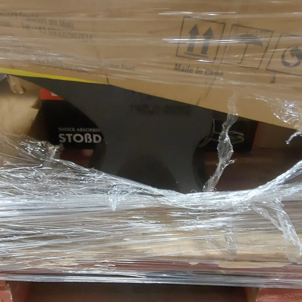 PALLET CONTAINING VARIOUS ASSORTED BOXED ITEMS TO INCLUDE: TABLE, VEVOR ANVIL ECT