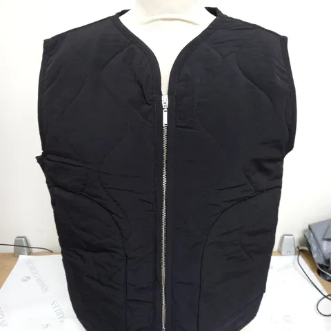 ADANOLA QUILTED BLACK GILET 