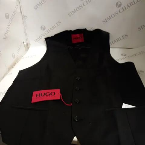 HUGO BOSS WAIST COAT SIZE UK38