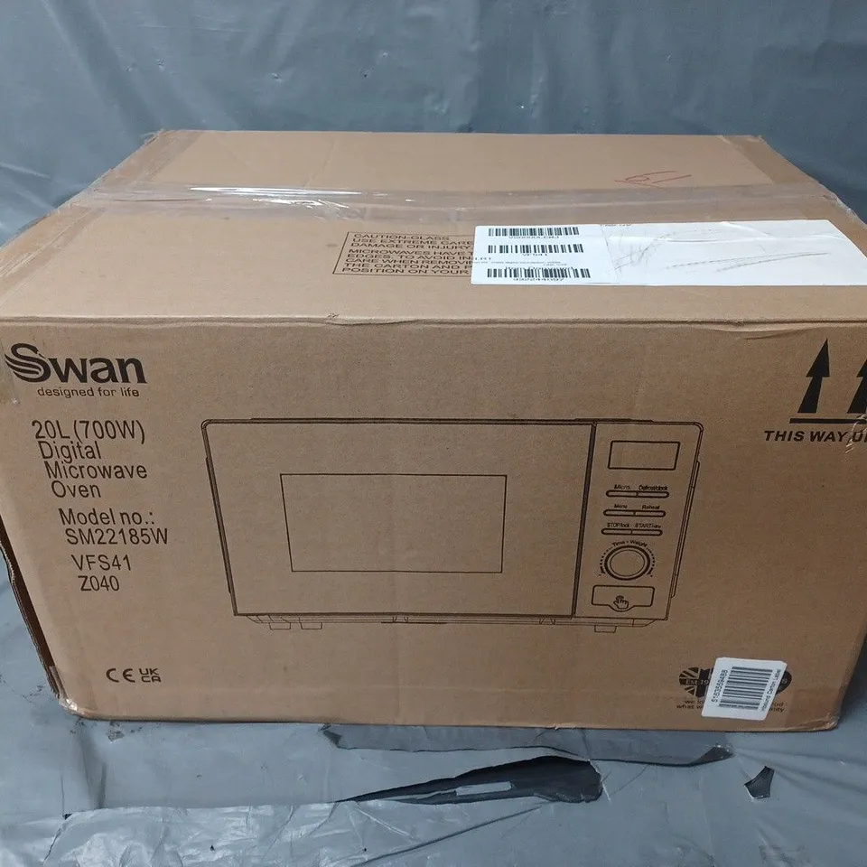 BOXED SWAN 20L 700W DIGITAL MICROWAVE - WHITE - COLLECTION ONLY 