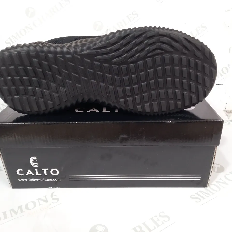 BOXED PAIR OF CALTO MESH FABRIC SHOES IN BLACK EU SIZE 45