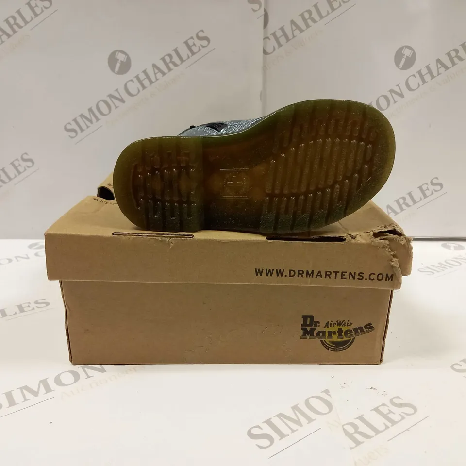 PAIR OF DR MARTENS CRINKLE METALLIC TODDLER BOOTS UK SIZE 7