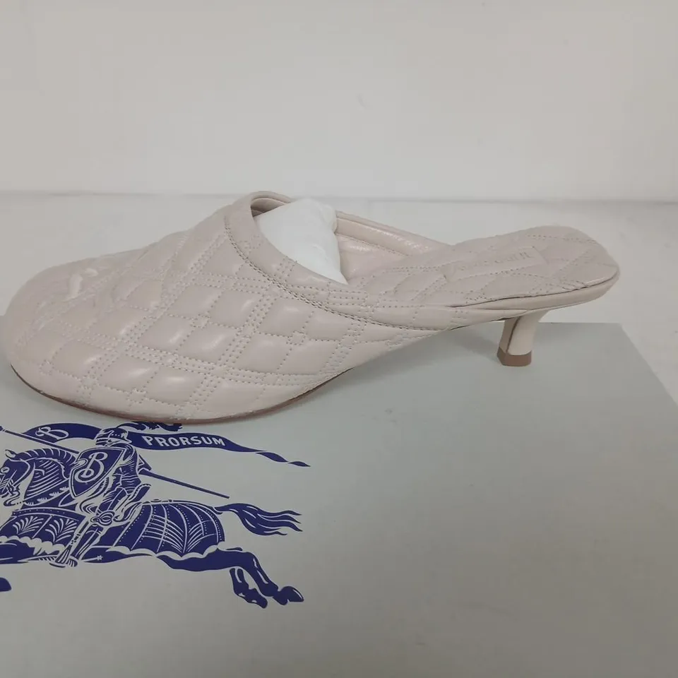 BURBERRY BABY MULE – BEIGE QUILTED LEATHER, UK 3.5 (EU 36.5), LEATHER SOLE