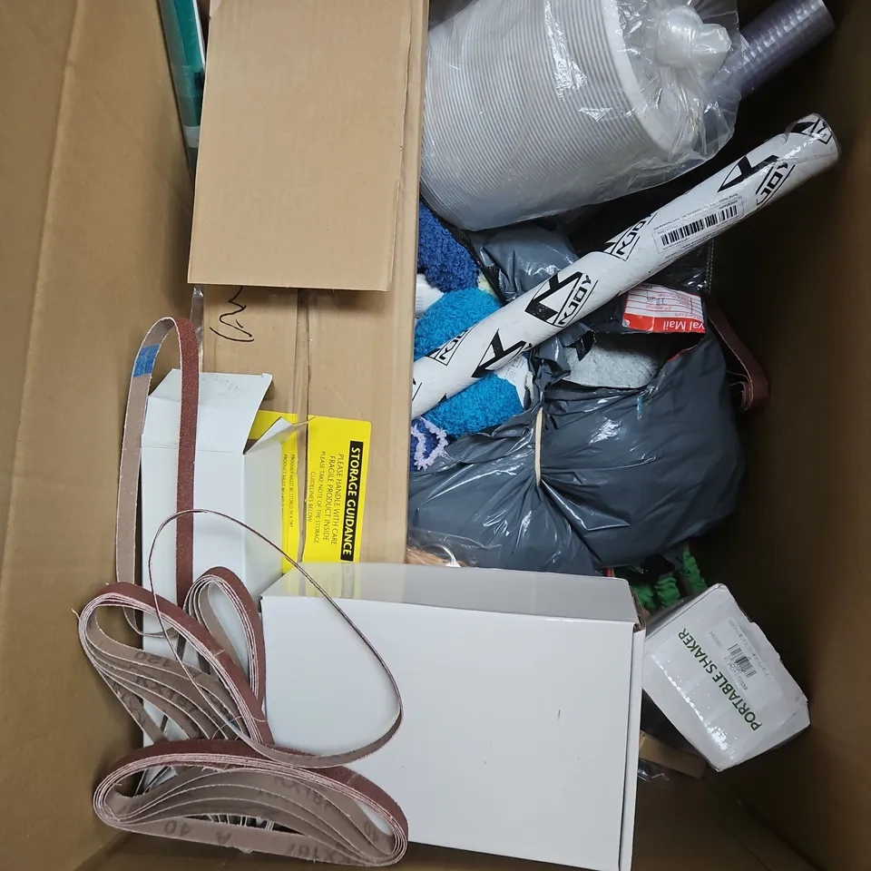 BOX OF APPROXIMATELY 12 ASSORTED HOUSEHOLD ITEMS TO INCLUDE - NINJA WOODFIRE ACCESORIES PREMIUM GRILL COVER - GRILL MAT - RICO BABY YARN - ETC