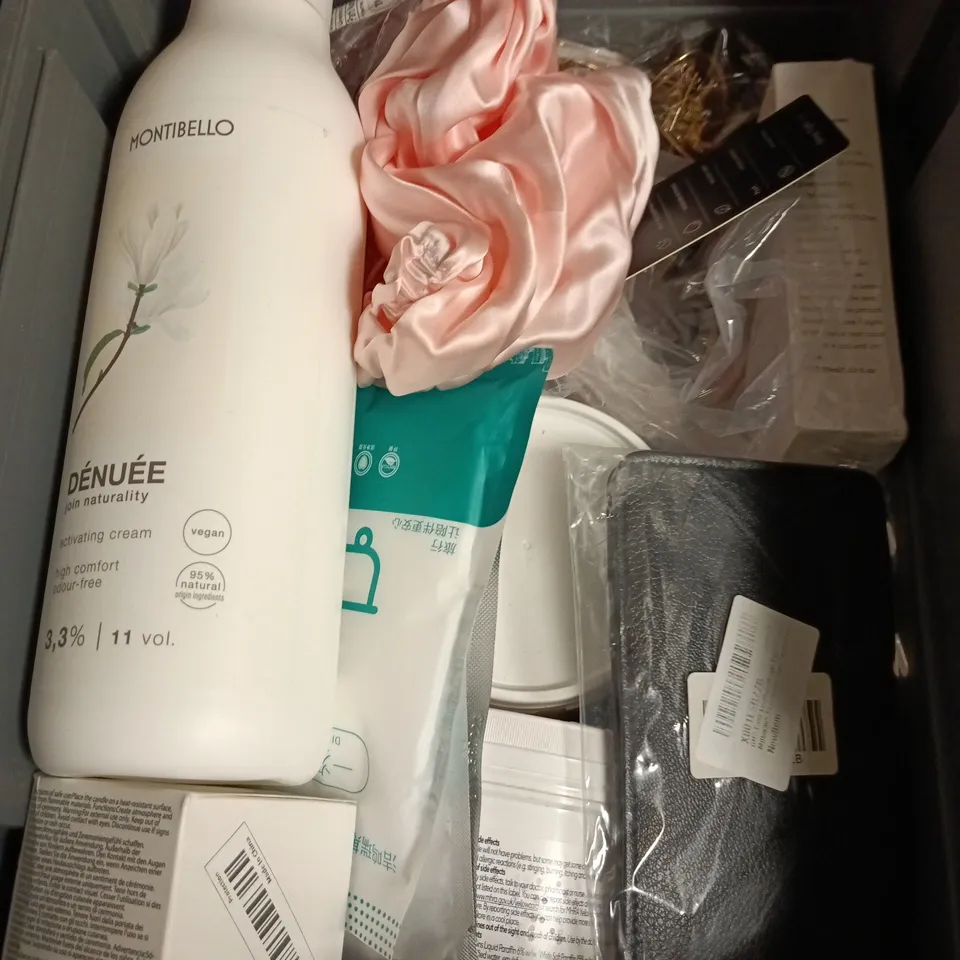 APPROXIMATEY 20 ASSORTED HEALTH AND BEAUTY PRODUCTS TO INCLUDE - SP-6 PROBIOTIC TOOTHPASTE - TRESEMME LAMELLAR SHINE CONDITIONER AND NIVEA ME ROLL ON DEODORANT