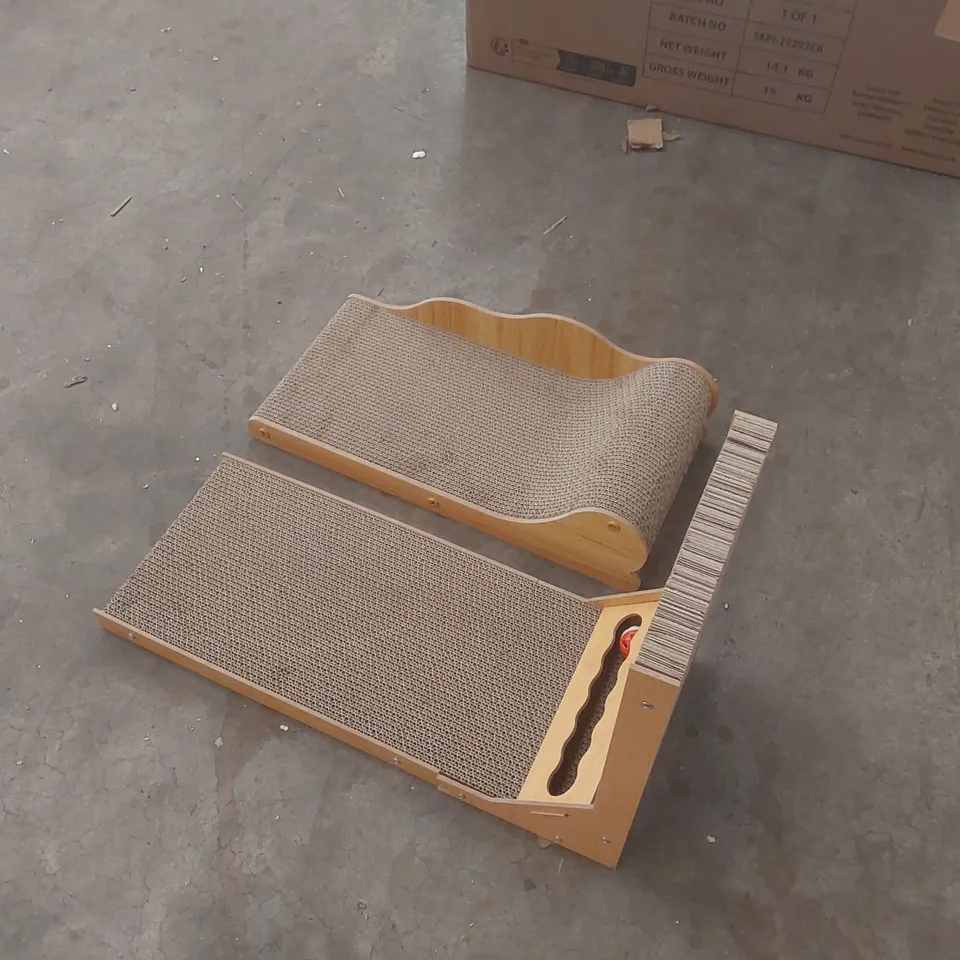 CAT SCRATCHER TOYS