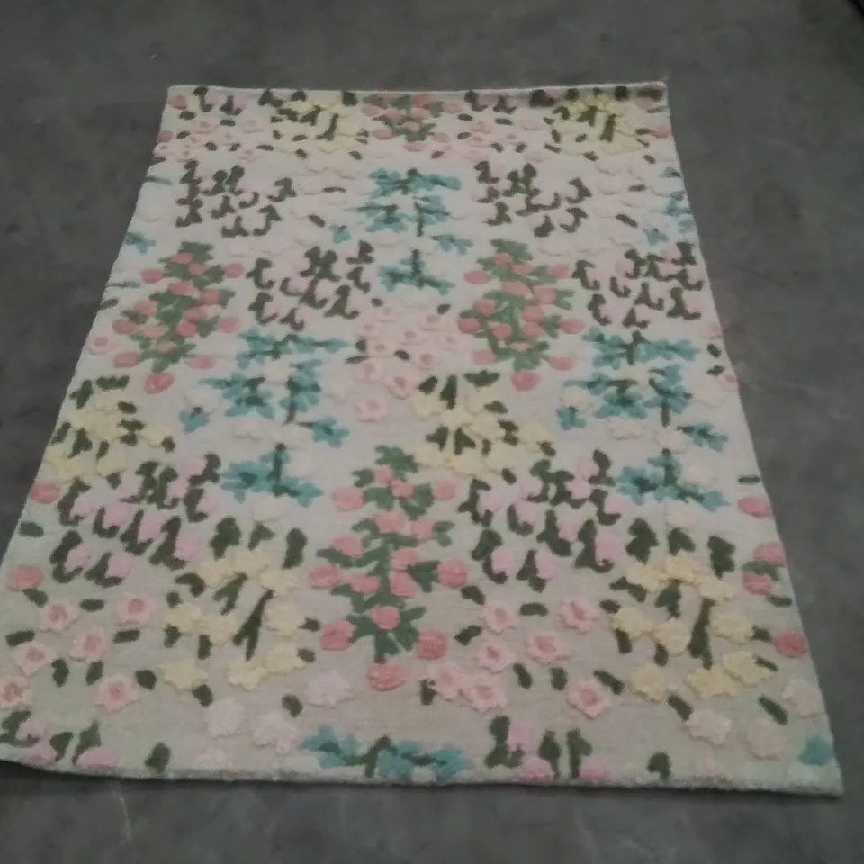 QUALITY DESIGNER AREA RUG - APPROXIMATELY 170X120CM