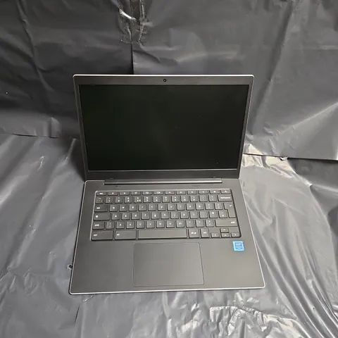 SAMSUNG XE456XDA LAPTOP IN SILVER COLOUR