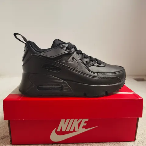BOXED PAIR OF NIKE AIR MAX 90 TRAINERS – BLACK, UK 11 - KIDS