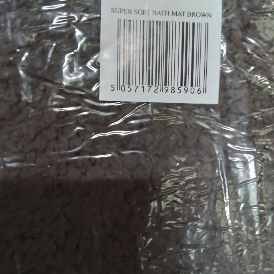 PALLET CONTAINING APPROXIMATELY 192 BRAND NEW SUPER SOFT BATH MATS -BROWN-