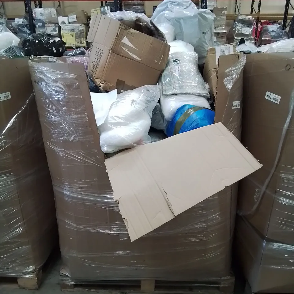 PALLET OF ASSORTED BEDROOM AND COMFORT BASED PRODUCTS TO INCLUDE; PILLOWS, SUPPORT SEAT CUSHIONS AND SIMILARLY RELATED GOODS