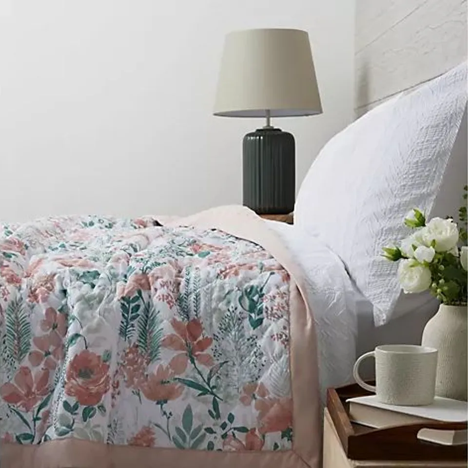 COZEE HOME REVERSIBLE FLORAL SUMMER WEIGHT BEDSPREAD LAVENDER 150X260CM