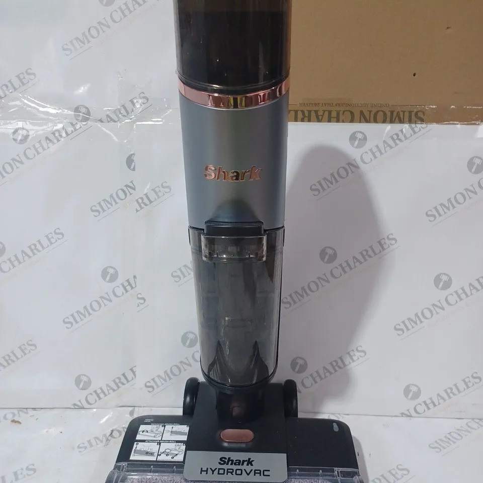 BOXED SHARK HYDROVAC HARD FLOOR WET & DRY CORDLESS CLEANER WD210UK