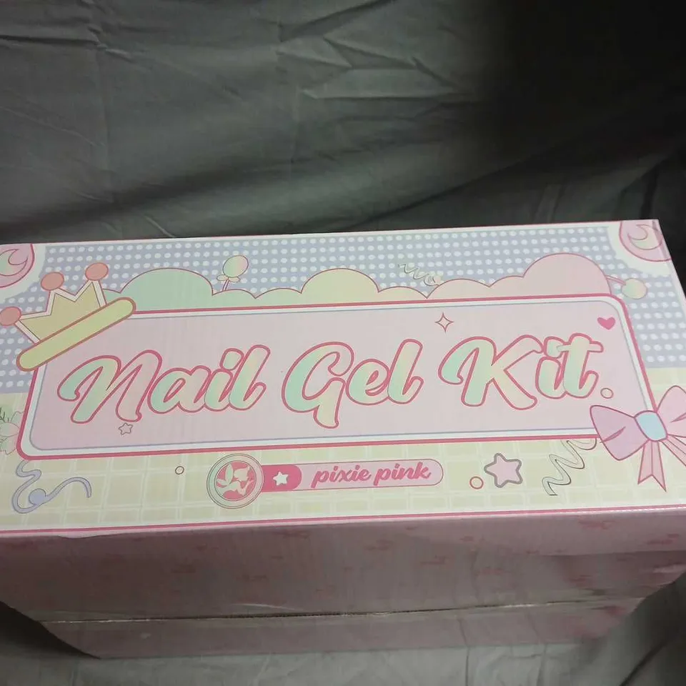 GEL NAIL POLISH SET WITH CAT BOX 