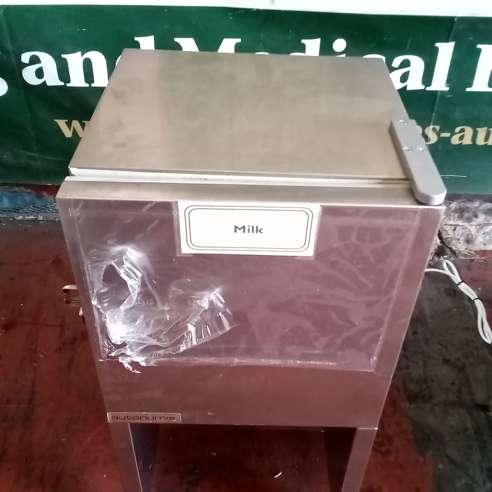 AUTONUMUMIS LGC02 MINI FRIDGE