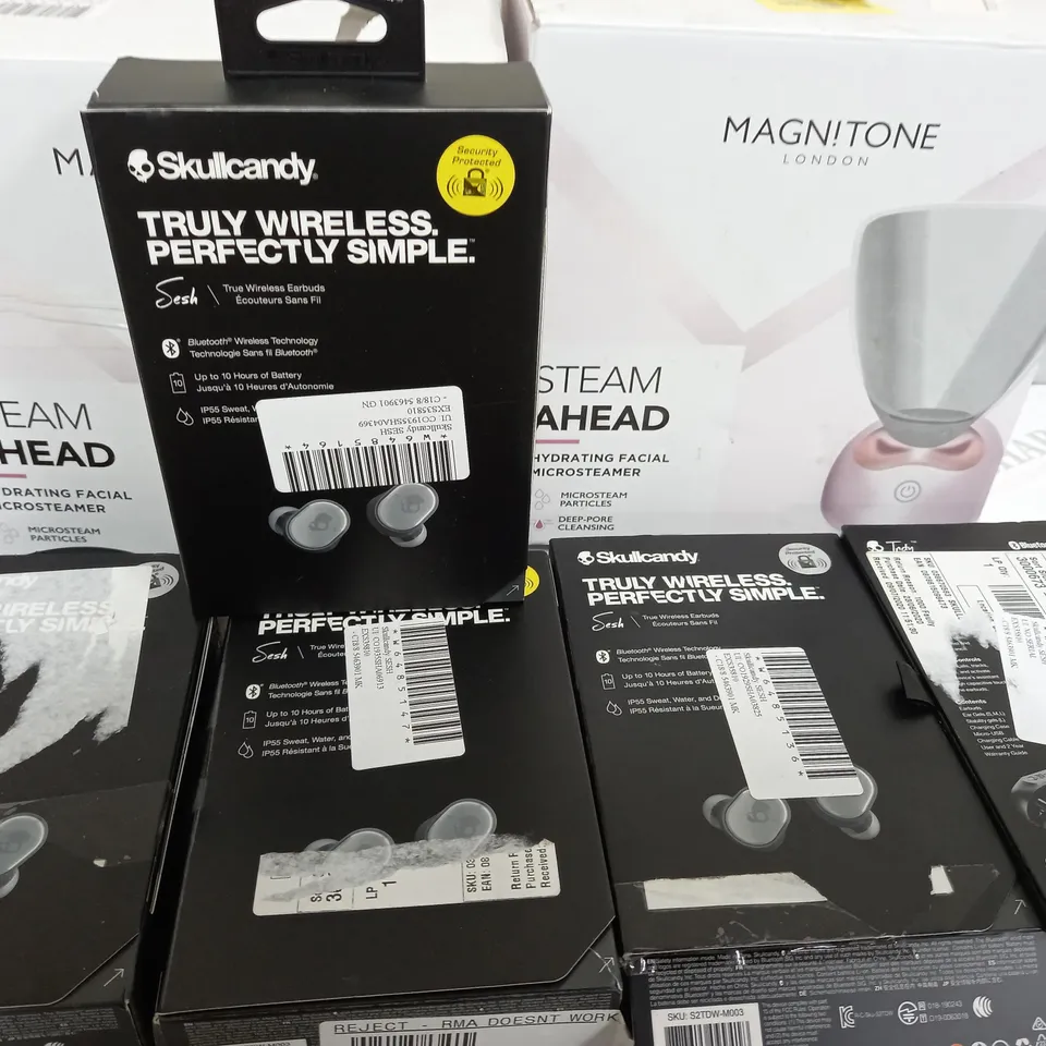APPRROXIMETELY 77 ASSORTED ELECTRICAL ITEMS INCLUDING STEAM AHEAD HYDRATING FACIAL MICROSTEAMER, SKULLCANDY WIRELESS EARPHONES