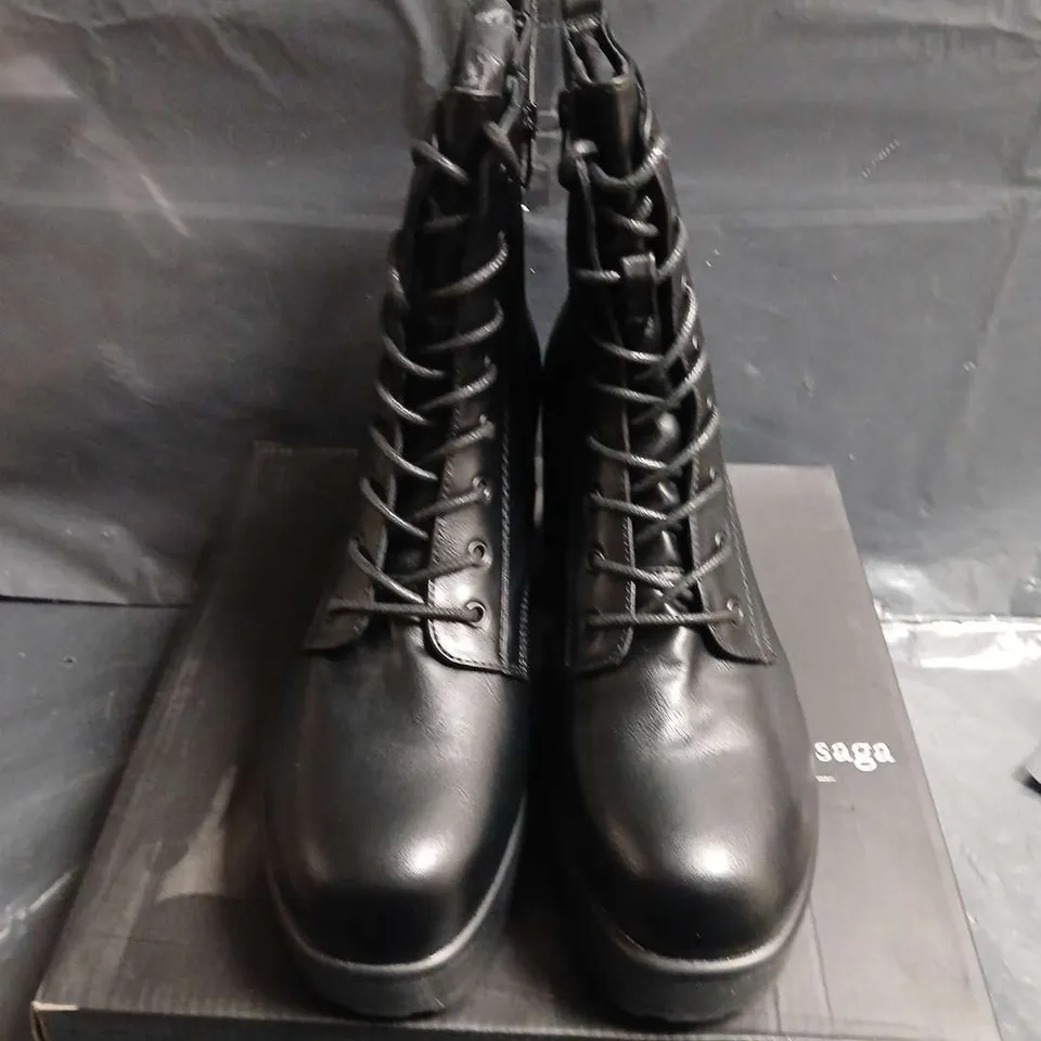 BOXED PAIR OF KOI TEAM EDWARD MILITARY BOOTS – UK SIZE 11